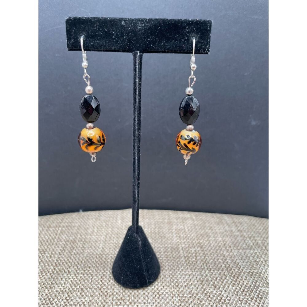 Gold w/Black Swirl Foil Lined Glass Bead Pierced Earrings Silvertone